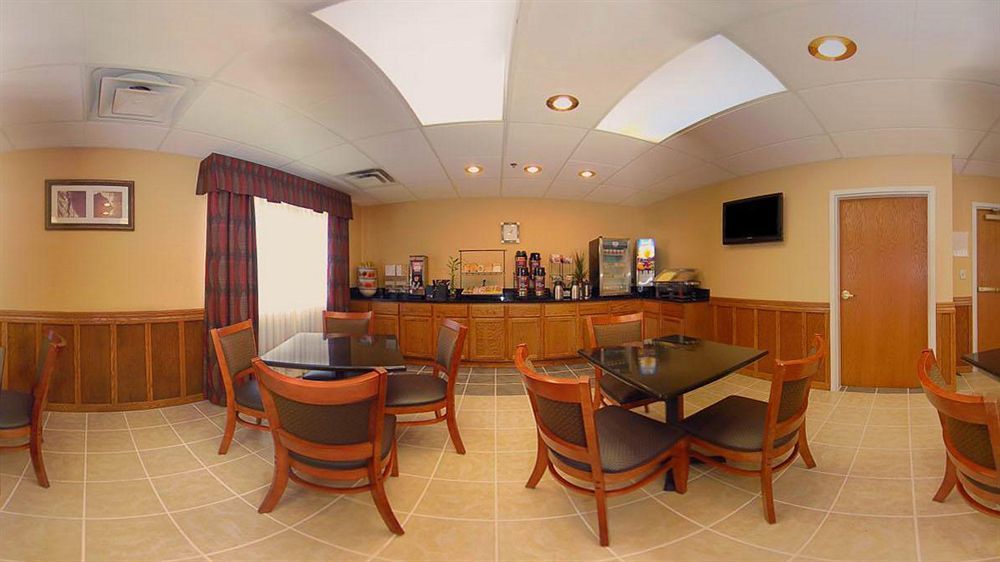 Quality Inn Seaman Екстер'єр фото