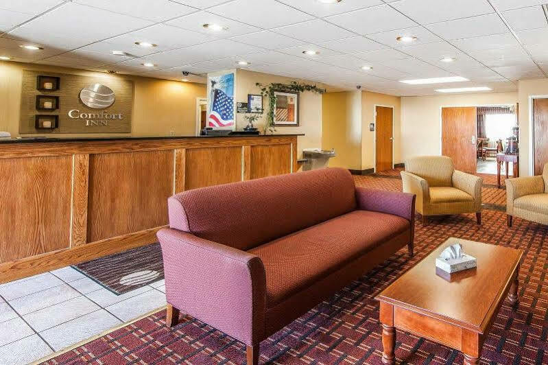 Quality Inn Seaman Екстер'єр фото